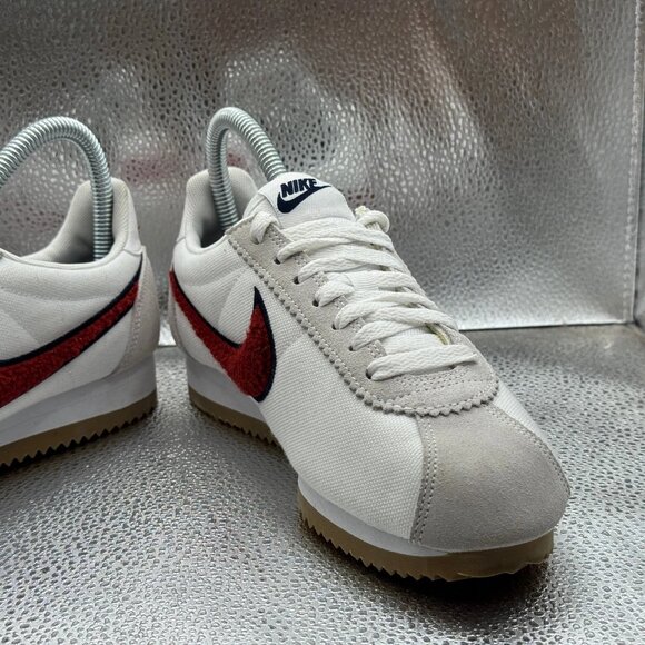 Size 6.5 Nike Classic Cortez Womens Chenille Swoosh Red Crush Sneaker 905614-103 - Picture 5 of 12